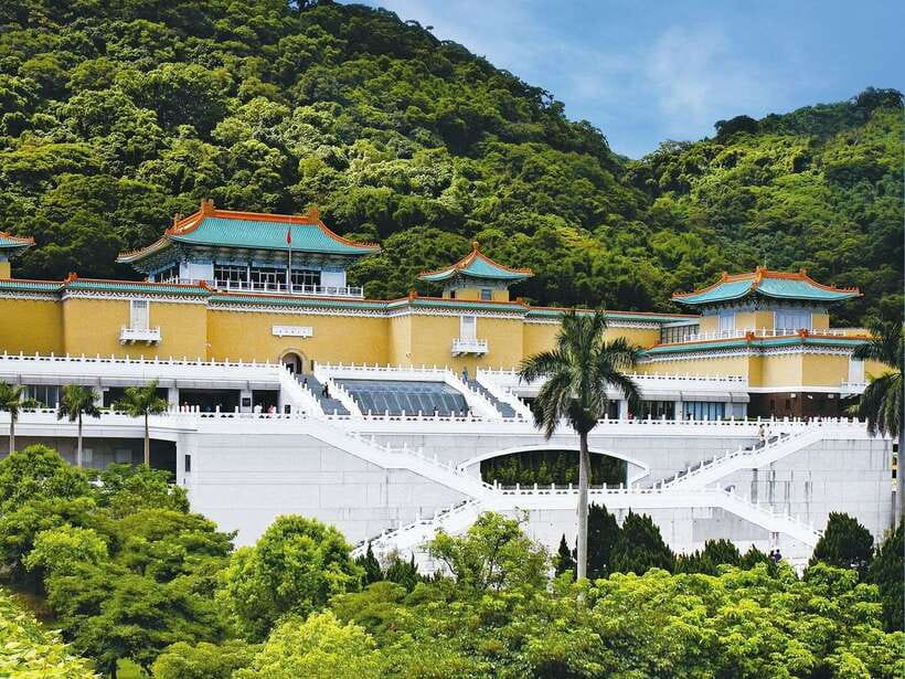 Taipei: Morning City Tour with National Palace Museum Entry - Key points to know before booking