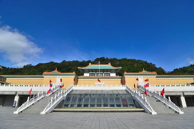 Taipei National Palace Museum Guided Tour - Why a guided visit helps at Taipei’s enormous museum