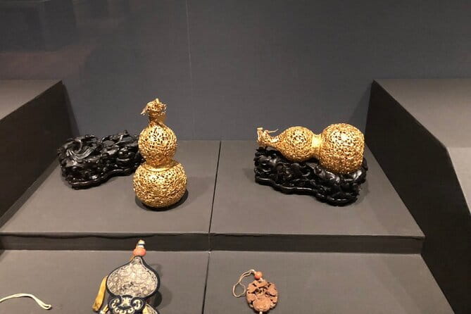 Taipei National Palace Museum Guided Tour - What the 10:00 AM and 1:30 PM departures mean for your day