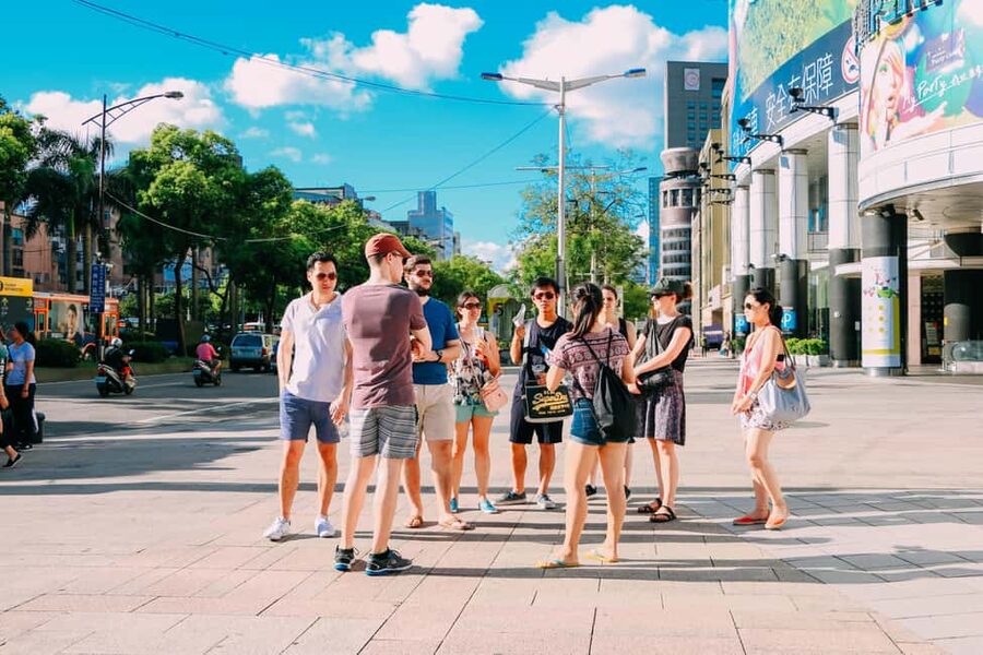 Taipei: Old Town Walking Tour - The National Museum and Taipei’s old town