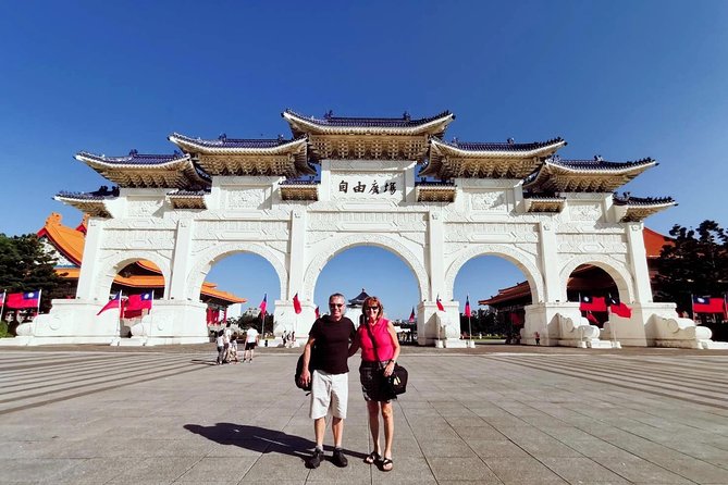 Taipei: Private Car Charter Tour - National Palace Museum needs careful planning