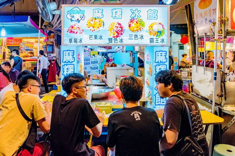 Taipei Private Custom Tour with a Local: Icons & Hidden Gems - Why the guide can make or break the day