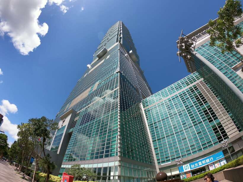 Taipei: Private Day Tour by Car - National Palace Museum: choose depth or a quick look