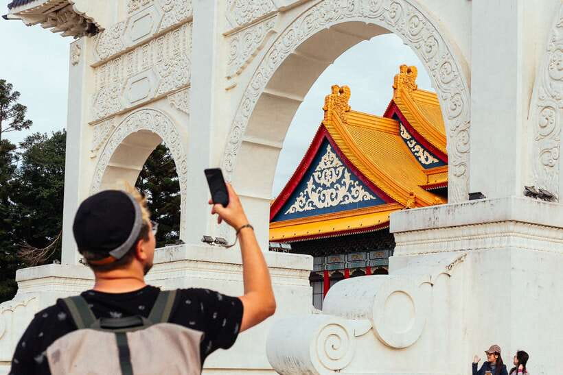 Taipei: Private Tour with Locals – Highlights & Hidden Gems - Is $100 per person a fair price?