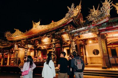 Taipei’s Origin & Longshan Temple – Taiwan Cultural Walking Tour