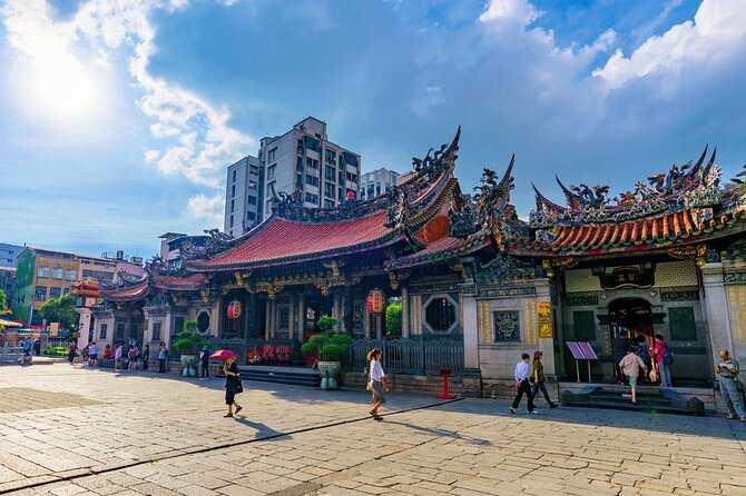 Taipei Taster: Layover Escapes in 4-Hour Private Tour - Traffic can change the entire experience