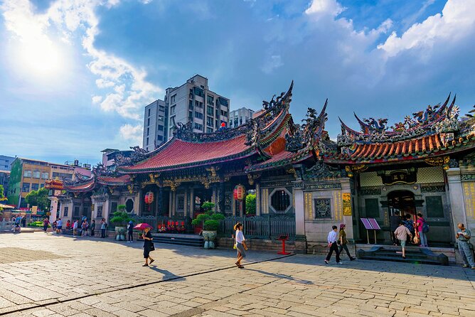 Taipei Touchdown: Make the Most of Your 6-Hour Layover - Taipei 101: a fast look at the city’s landmark