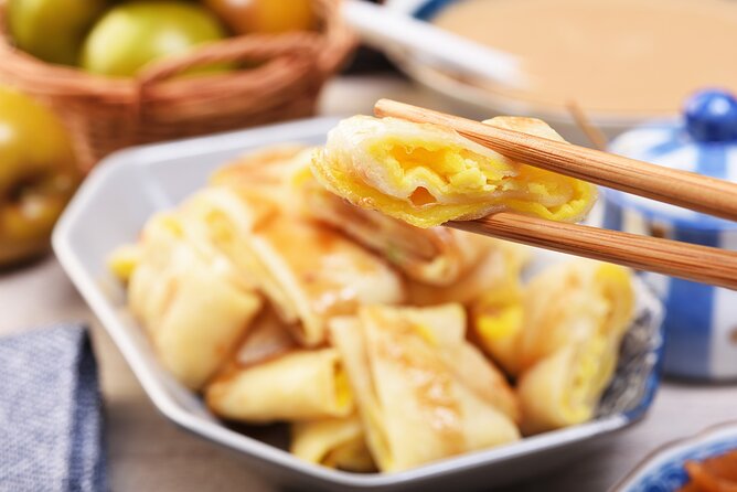 Taipei Touchdown: Make the Most of Your 6-Hour Layover - Longshan Temple brings the city closer