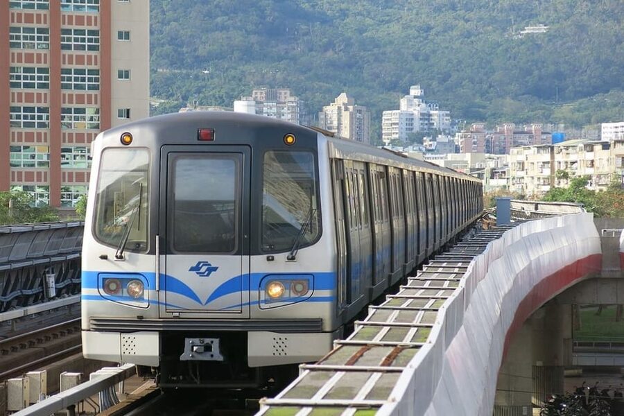 Taipei: Unlimited FunPass - Transports & Attractions Pass - Calendar days, transport limits, and small rules