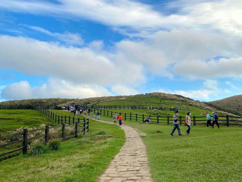 Taipei: Yangmingshan & Beitou Full-Day Tour - Why this tour works for seeing Taipei’s volcanic north