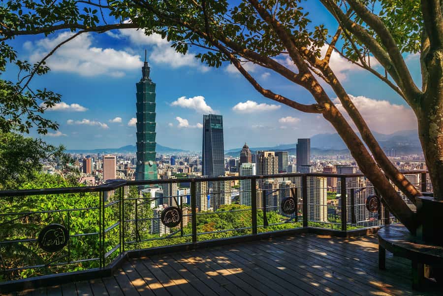 Taiwan Taipei: 8-Hour Customized Taipei City Exploration! - Taipei 101 and the modern city