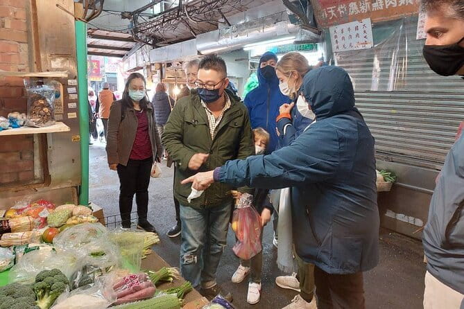 Taiwanese Cooking Class with Traditional Market Tour - Back to the studio for three dishes