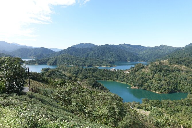 Thousand Island Lake and Pinglin Tea Plantation from Taipei - The drive to Shiding and Thousand Island Lake