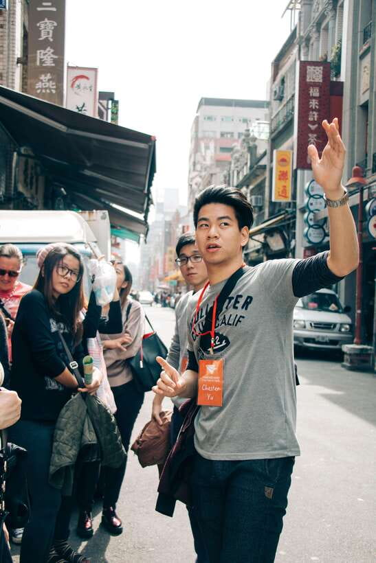 Vintage Taipei - Best of Taiwan and Sunset Walking Tour - Meeting the Chinese Cupid at Taipei Xia Hai City God Temple