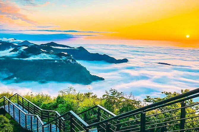 Vintage Taipei - Best of Taiwan & Sunset Walking Tour (Tip-based) - Food, pineapple cake, and the walk toward the river