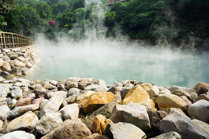 Yamingshan Volcano, Beitou Thermal Valley, Danshui Private Tour - Key points to know before you book