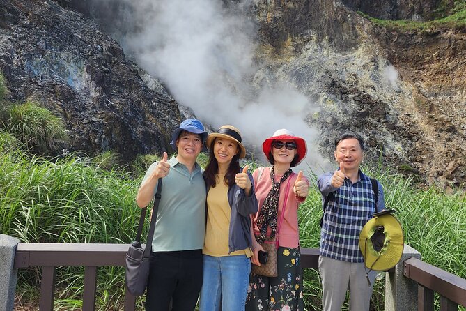 Yamingshan Volcano, Beitou Thermal Valley, Danshui Private Tour - Xiaoyoukeng and Taiwan’s volcanic ground