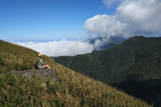 Yangmingshan, Yehliu, Jiufen & Shifen Private Tour From Taipei - How the day feels in practice