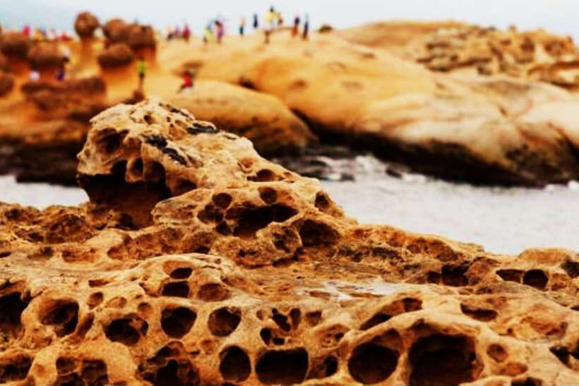 Yehliu Geopark Admission Ticket - Weekend guide times and self-guided flexibility