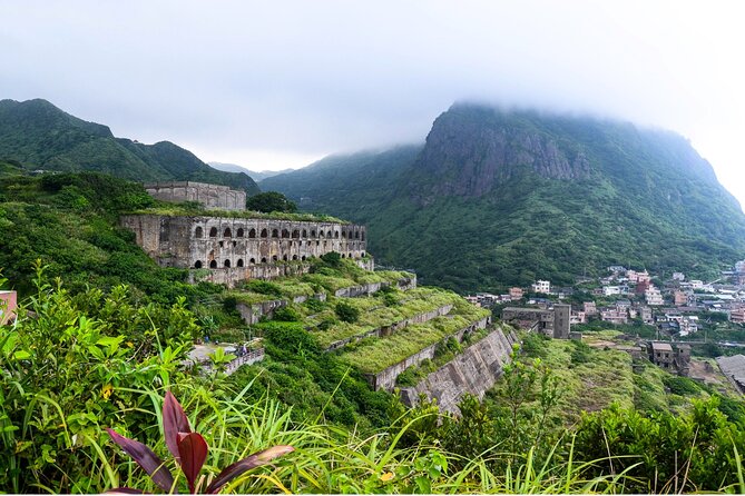 Yehliu, Golden Waterfall, Jiufen, Shifen Day Tour - What the $41 price really covers