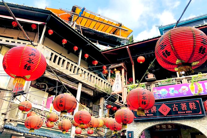 Yehliu & Jiufen & Shifen Day Tour (Departure from Ximending) - Weather, clothing, and practical preparation