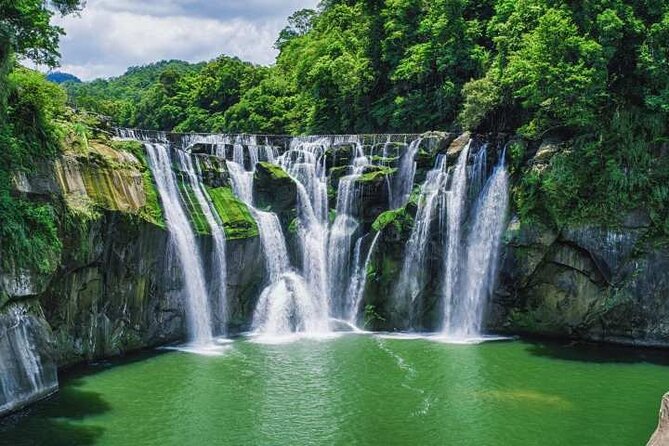 Yehliu, Jiufen & Shifen Taiwans North Coast Day / Night Tour - Key points to know before booking