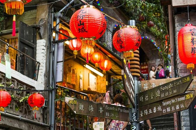 Yehliu, Jiufen & Shifen Taiwans North Coast Day / Night Tour - Why this northern Taiwan route works